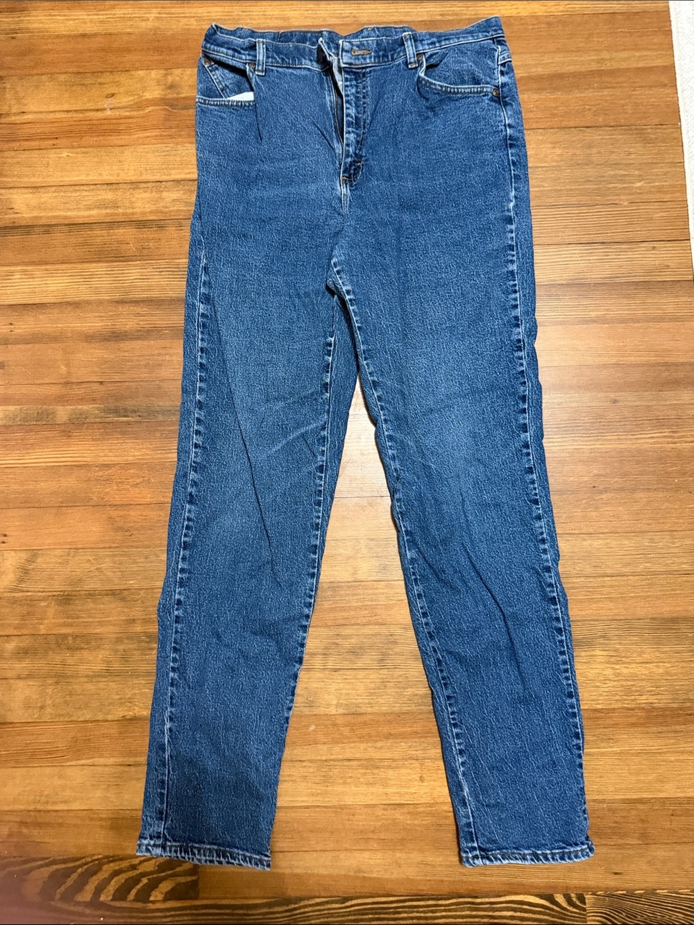 Women's Straight-Leg Jeans in Blue Denim